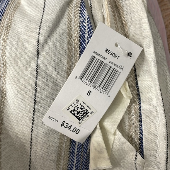 Indigo Rein Striped Belted Shorts - Picture 3 of 5